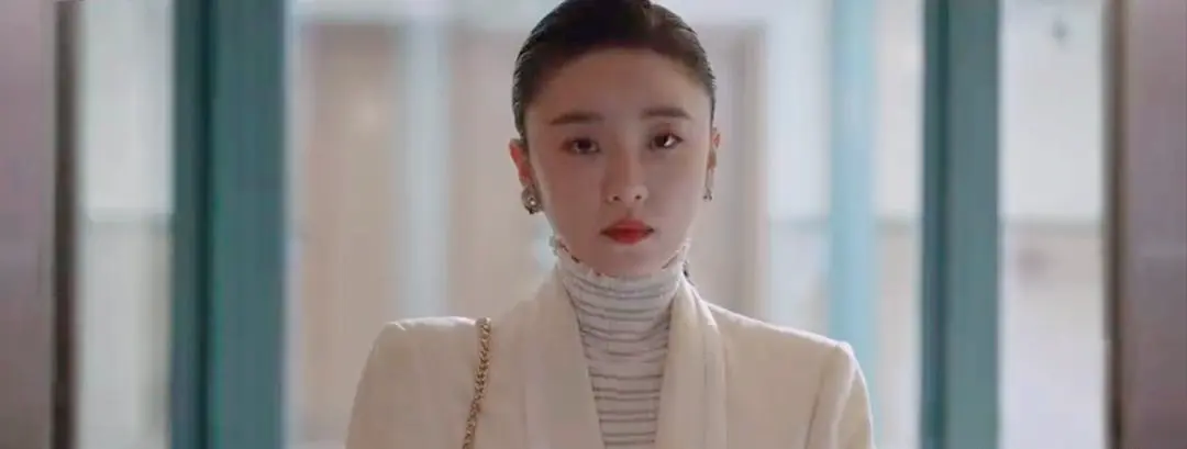 恒盛优配 从《淬火年代》看两位女演员的气质较量，谁能打破你的认知？